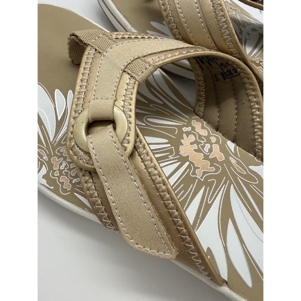Clarks Collection Sandals Womens 10M Breeze Sea Casual Slip On Thong Flats Taupe - Picture 6 of 10